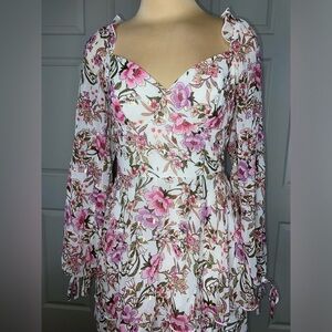 City Vibe Romantic White Floral Mini Dress – Size Medium